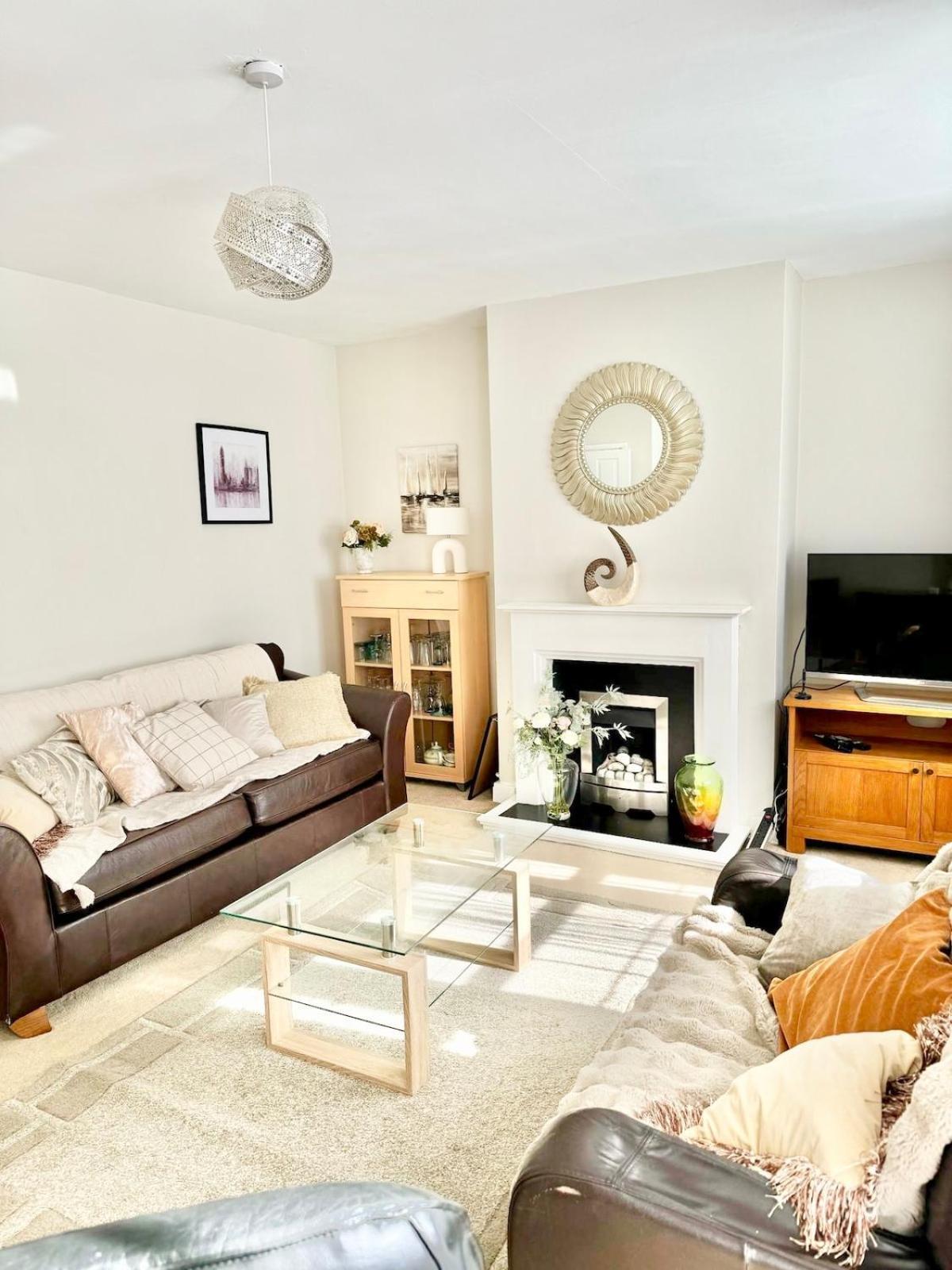 Spacious 2bed House In Clapham Common * Londra